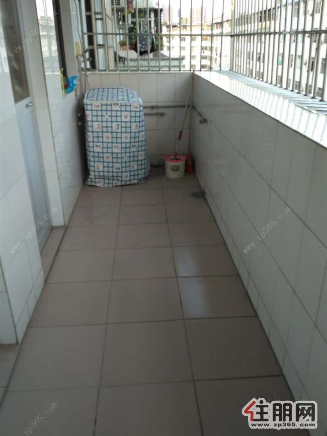 家具家电齐全,拎包入住