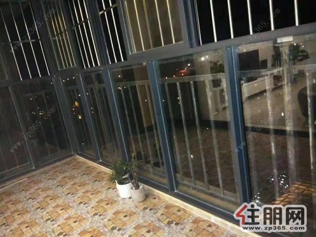 东湖公园广汇东湖城