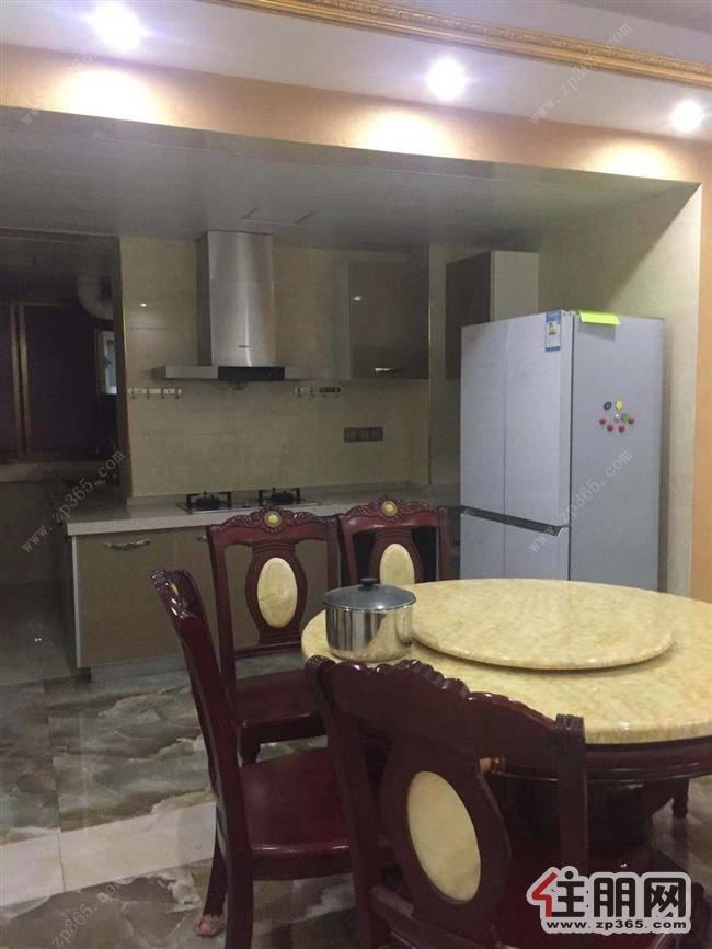 龙凤嘉苑4房二厅配齐