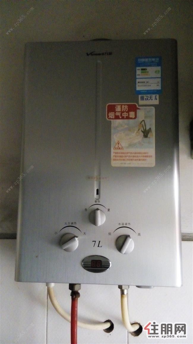 广场附近中山路兴明大酒店后面