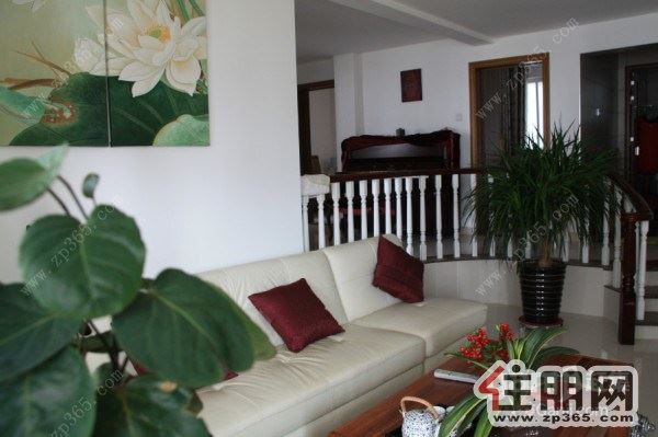 高档装修、配置齐全、艺术风格的通透大房