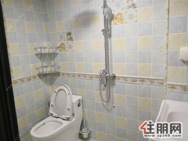 江南万达四房急租有停车位业主诚心出租