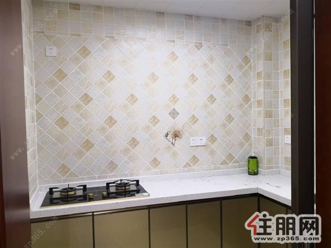 江南万达四房急租有停车位业主诚心出租