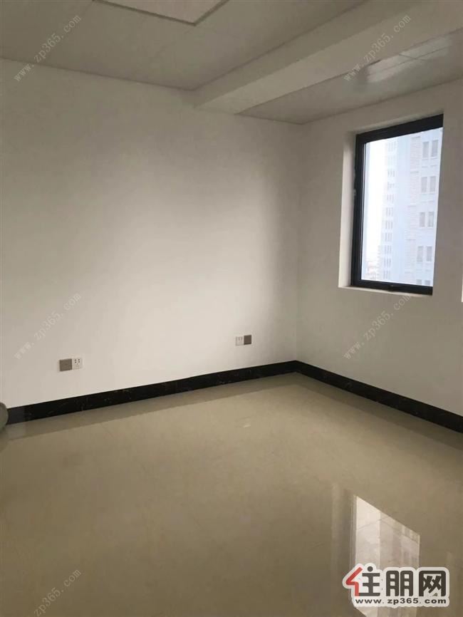 江南万达广场平层写字楼出租看房方便