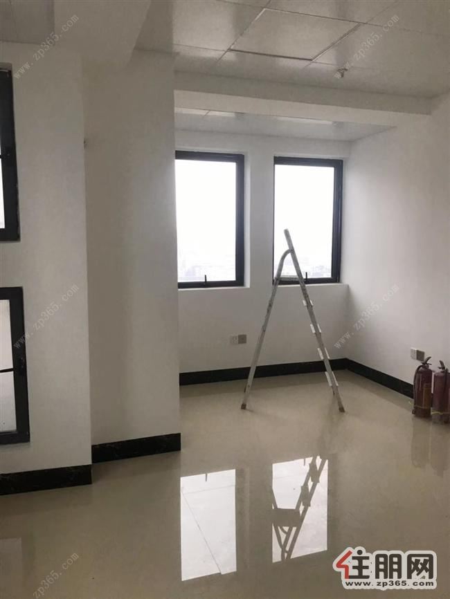 江南万达广场平层写字楼出租看房方便