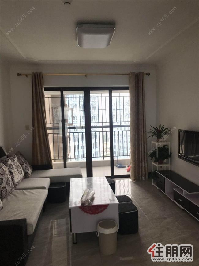 星光大道二号线口江南万达广场3房配齐出租随时看房