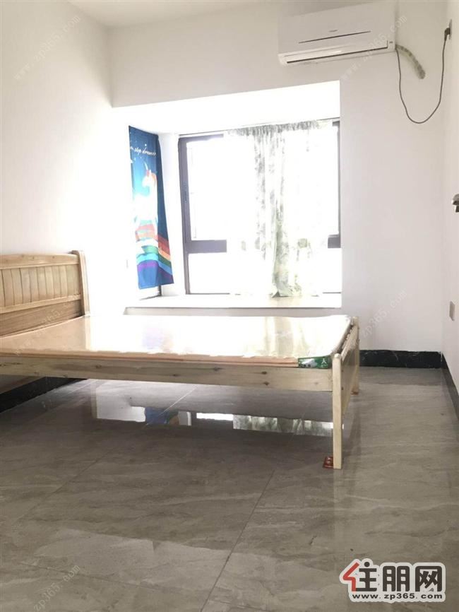 星光大道二号线口江南万达广场3房配齐出租随时看房