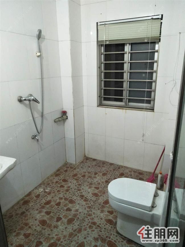 南北通透南站对面江南商贸城3房拎包入住1300月