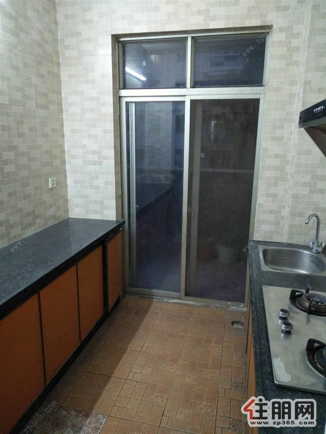 南北通透南站对面江南商贸城3房拎包入住1300月