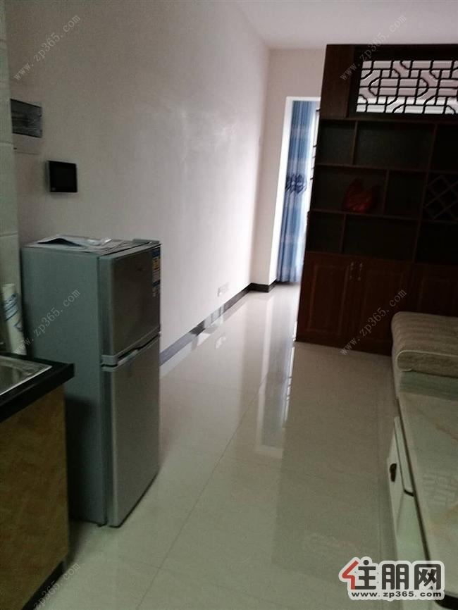 整租|位于体育中心旁边华泰官邸