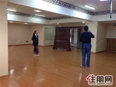 青秀区-精装写字楼年底大减价.65块一平.精装木地板.有图有真相.现场拍摄