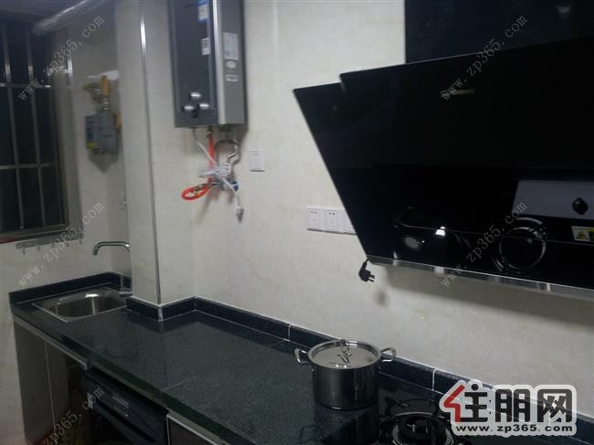 全新装修120多平三房两厅两卫三电梯精装马草江对面富丽华庭尚未入住过,您来了就直