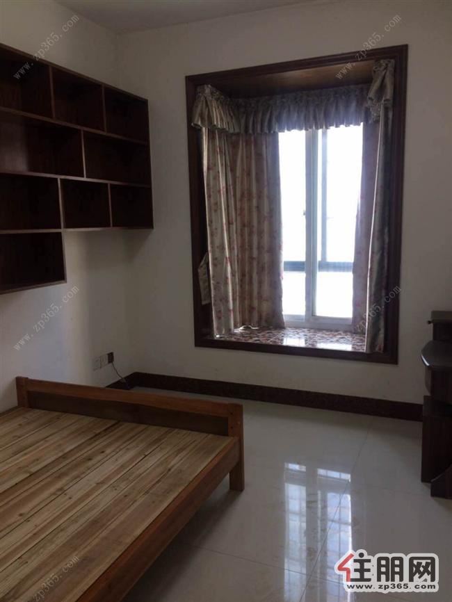 出租东盟商务区万象城附近三房