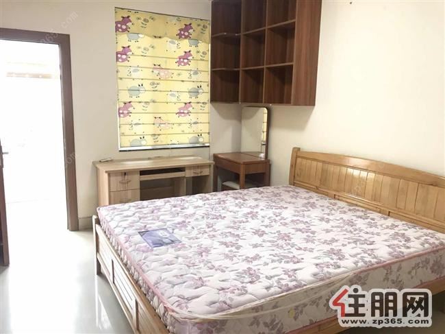 锦春路电视台宿舍三房精装2800一个月随时看房