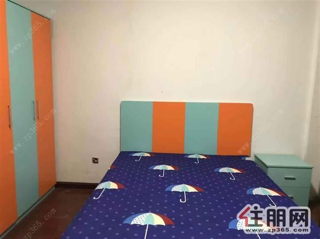 民族大道边凤岭站地铁口上东国际拎包入住家具齐全