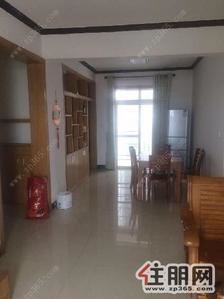 中心区-大市场附近时代华庭精装修4房出租家具电器齐全