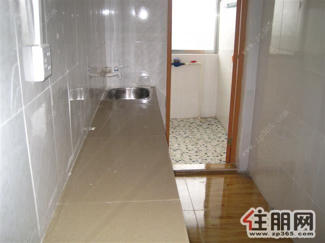 仙葫自建房单间配套一房一厅出租