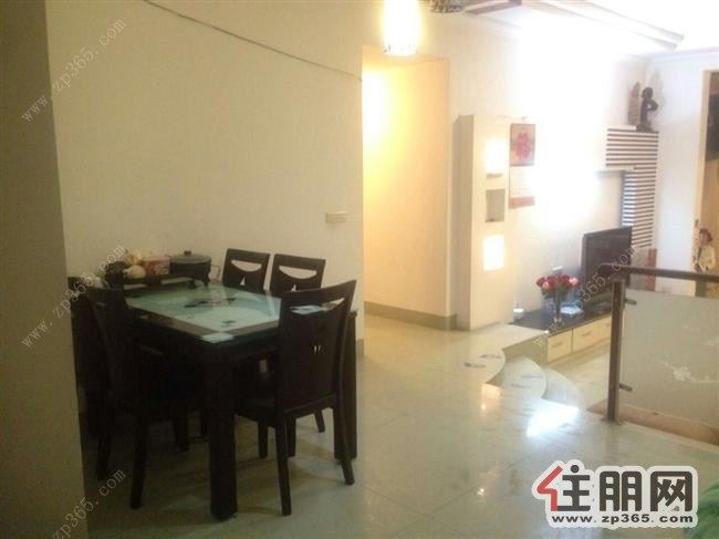 金河湾豪装二楼3房