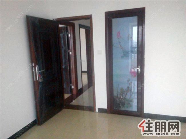 贵港市九龙新城3室2厅2卫新装修首次出租