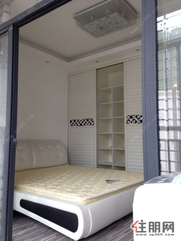 汇金一号(荣军路226号三柳大院旁)