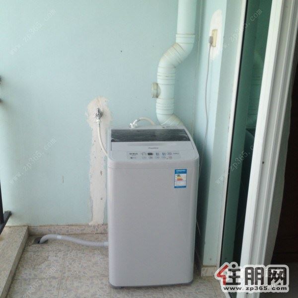 北京南路华杰春秋源旁:秀业小区精装大2房低价出租!