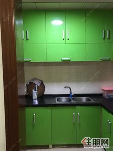 城中区，市中心精装电梯房超低价格