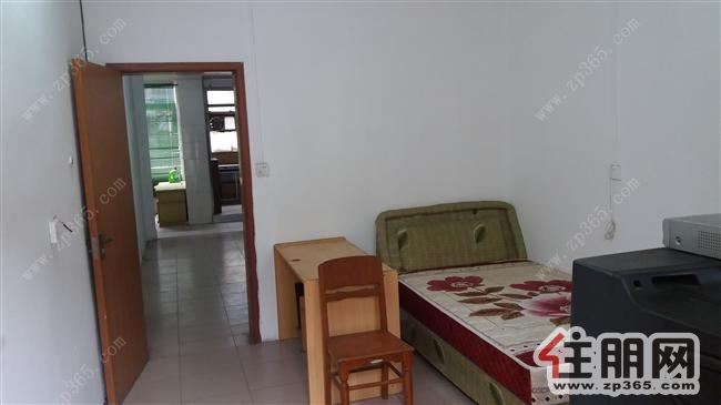 广雅路口八一路19号步步高正对面单位宿舍90平方3室1厅