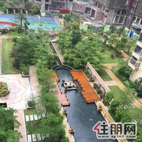 年年丰广场8楼3室1厅1卫103平米精装