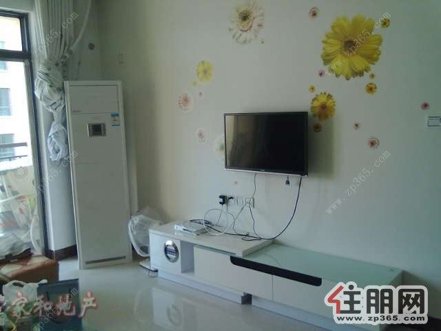 奥林名城5楼2室2厅1卫85平米精装