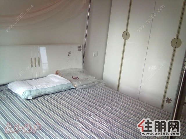 奥林名城5楼2室2厅1卫85平米精装