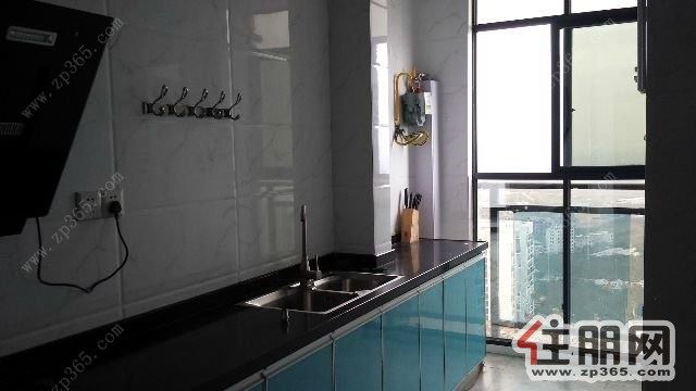 海城蓝海银湾3室2厅120平米押二付三