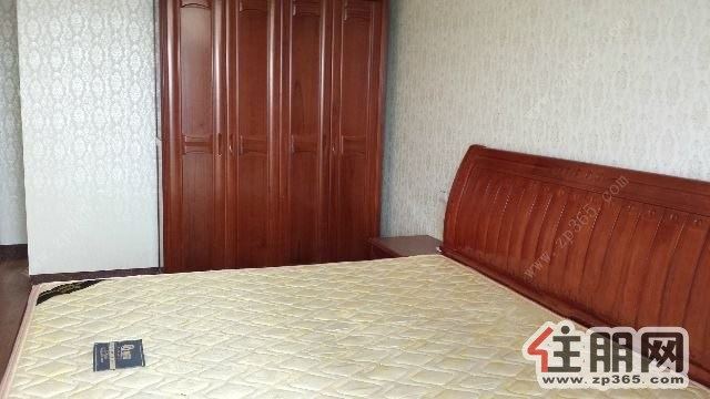 海城蓝海银湾3室2厅120平米押二付三