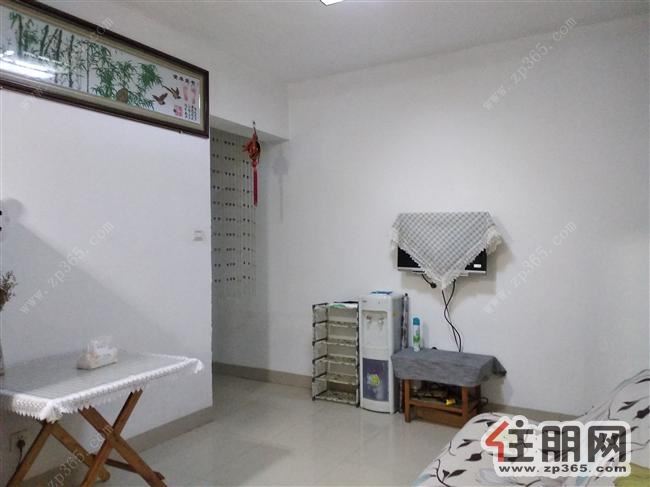 西湖东郡一房一厅