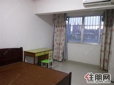 新阳路，单位住宅小区电梯小高层，临近新秀公园，交通、生活方便。