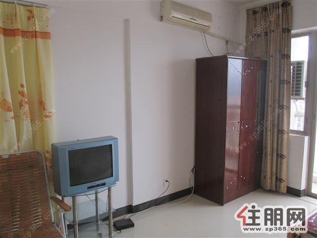 出租中地滨江单间一套