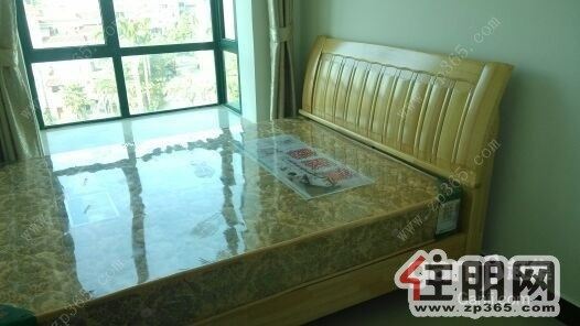 碧桂华庭,全新装修3房2厅2600