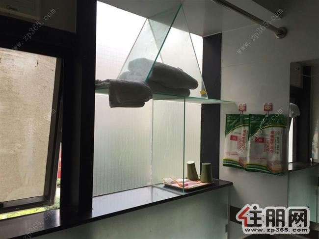 柳州市文昌路阳光壹佰城市广场9栋第四层楼精装修房(居住或经营用房)