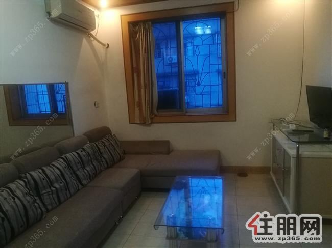 柳南区和平路文化区柳高南校区旁75平,多层一梯两户,南北通透采光良好