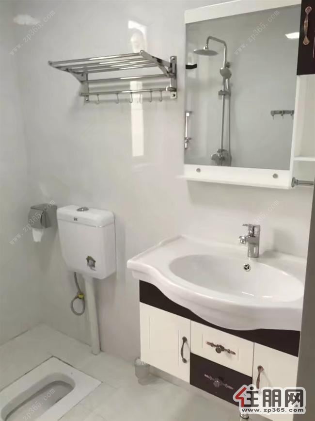 华凯大院(华凯逸悦豪庭二期80平2房1厅)