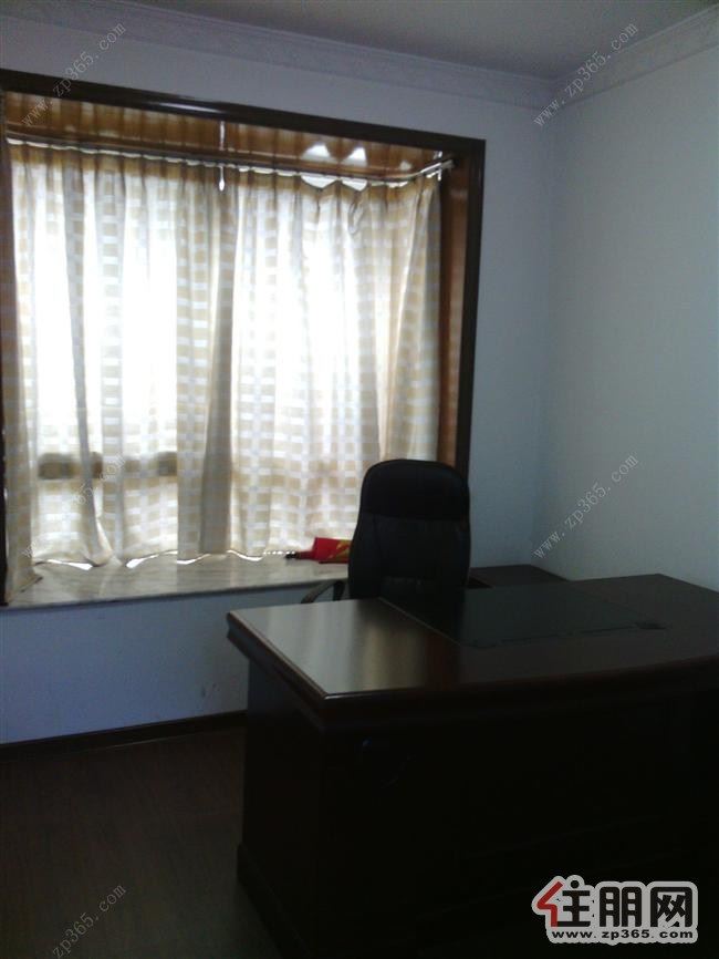 谭中西路16号金都汇6楼2号一房一厅出租