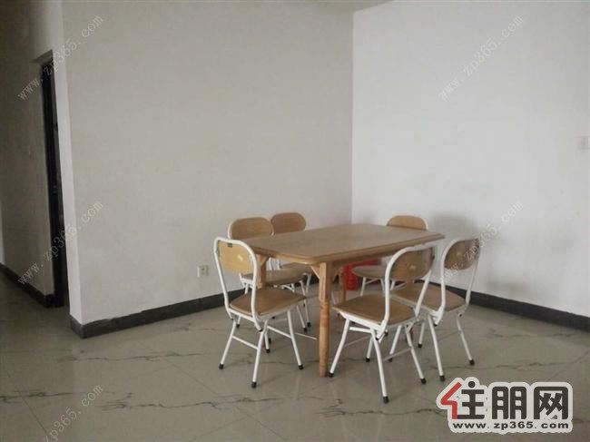 泽源小区大四房,家电家具齐全,拎包即住,现在只租1700