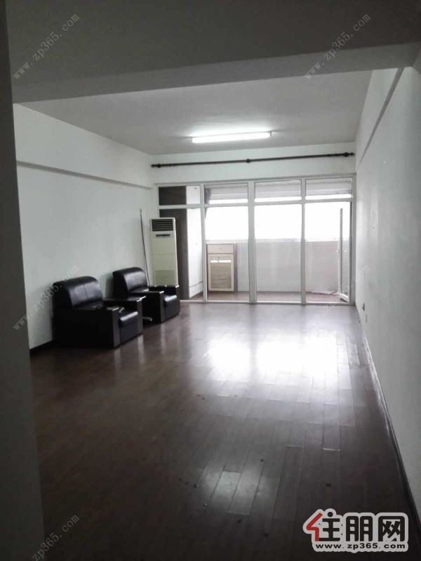 城中五星街蓝色港湾1房65㎡出租做办公室1800