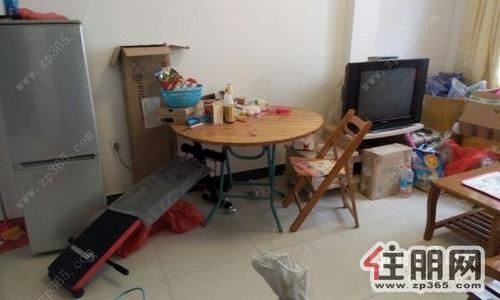 海城区-3室1厅1厨1卫合租还有两个空房间,房租600每月水电均摊