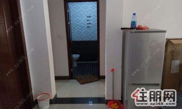 3室1厅1厨1卫合租还有两个空房间,房租600每月水电均摊