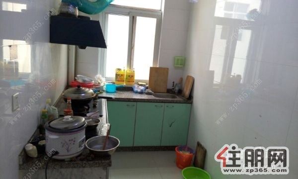 3室1厅1厨1卫合租还有两个空房间,房租600每月水电均摊