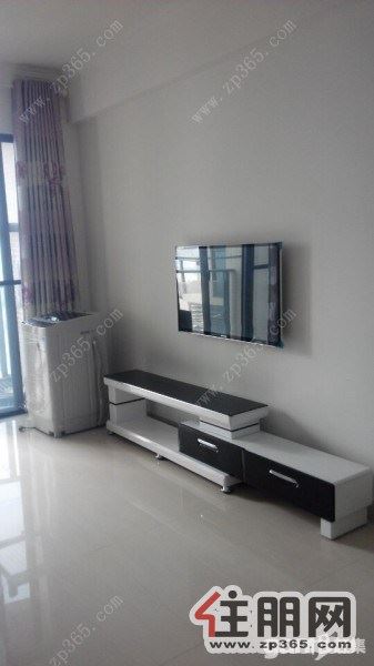 海辰国际3房,精装修,家具齐全,拎包入住。