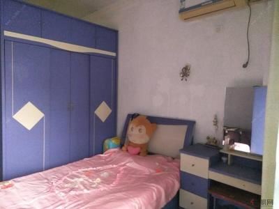 西乡塘区，大学明秀路口紧俏一房一厅