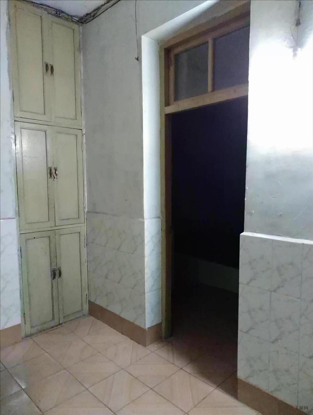 简装两房一厅1000入住