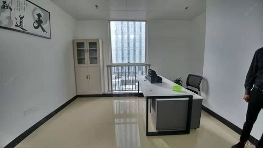 东葛路延长线，低价出租青秀万达写字楼