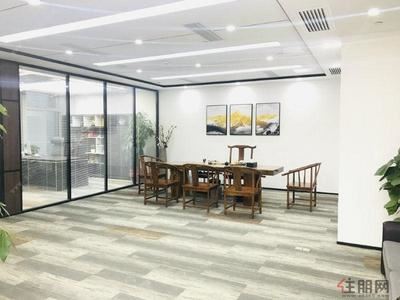 南宁-东盟大平层2000平高层办公楼急租,送精装,无中介